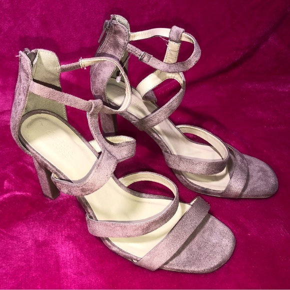 Mauve Suede Heell - Picture 1 of 1